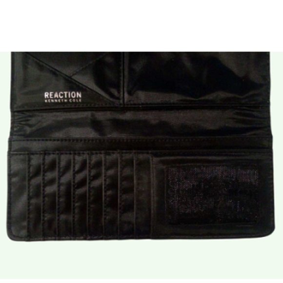 Kenneth Cole Reaction Women's Print Tri-fold Snap Clutch Wallet          Tan & B - Picture 9 of 10